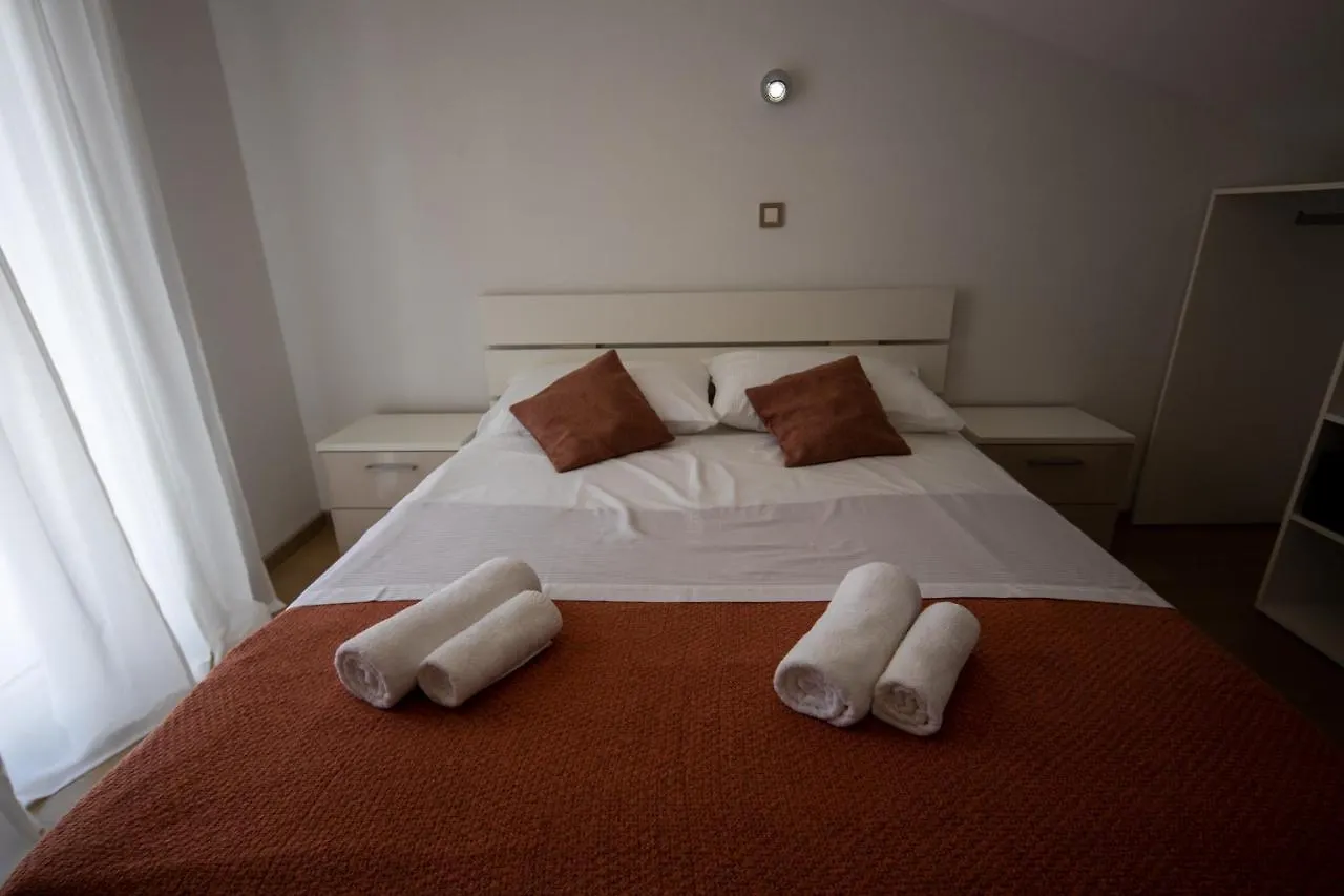 Lumaja Luxury Apartman Biograd Na Moru 0*,