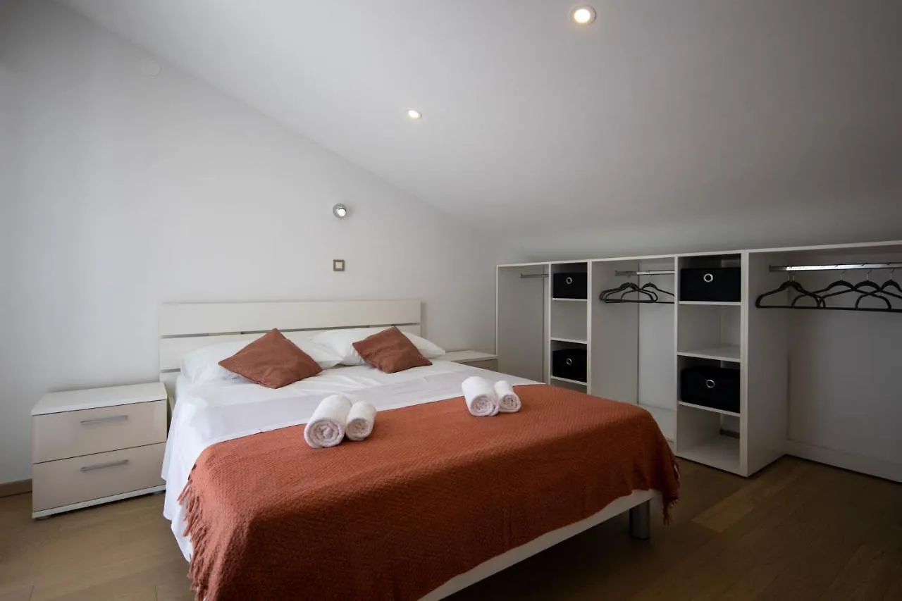 Apartamento Lumaja Luxury Apartman Biograd Na Moru Croácia