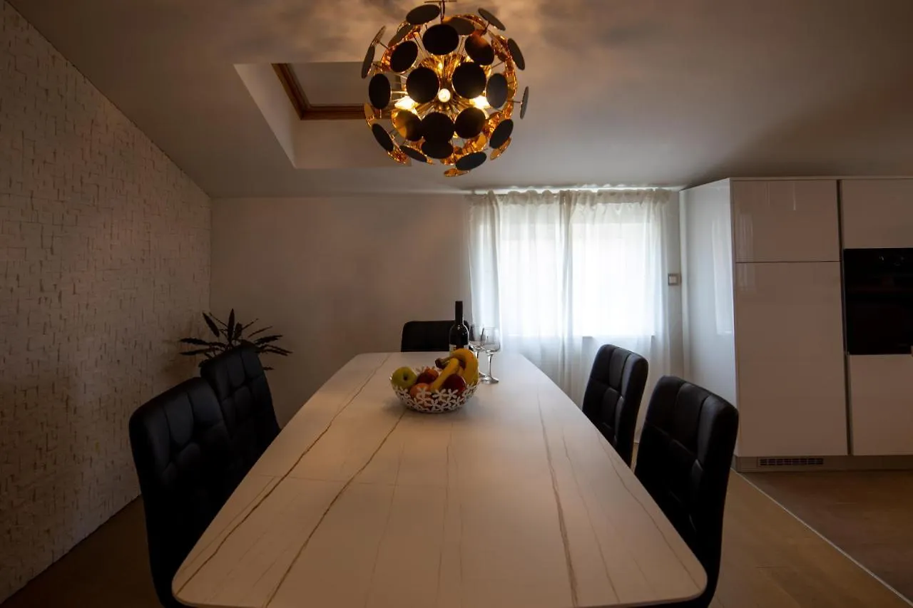 Apartamento Lumaja Luxury Apartman Biograd Na Moru Croácia
